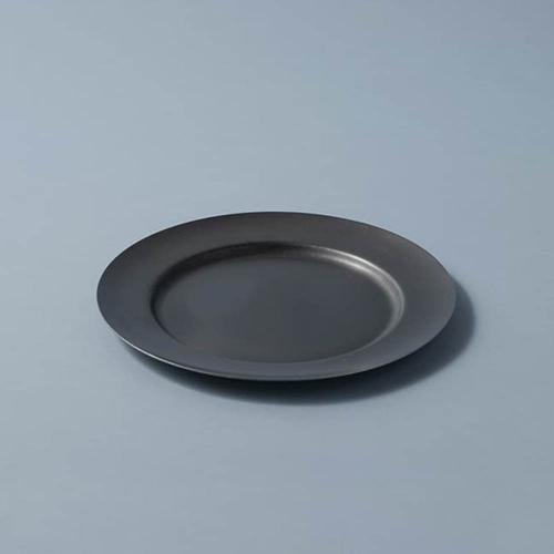 日本 AOYOSHI 青芳製作所 仿舊霧黑不銹鋼圓餐盤-23cm