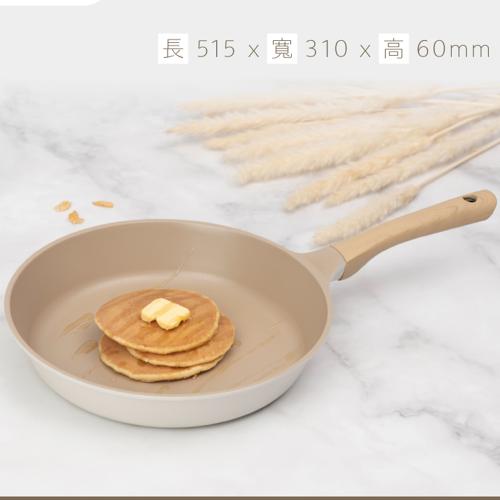 KINYO Penna系列-輕量鑄造不沾平煎鍋30cm-白